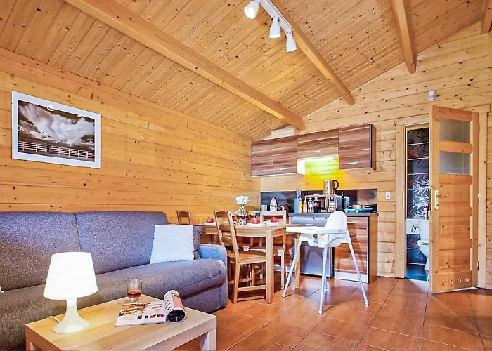 Holiday home In With Kitchen *